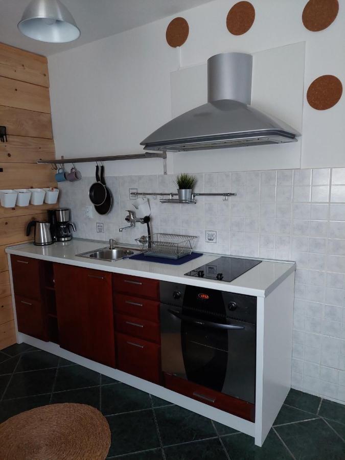 Апартаменты Apartman Hana Дрежник Град Экстерьер фото