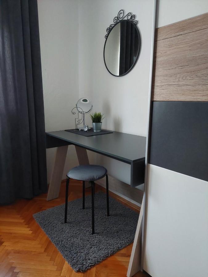 Апартаменты Apartman Hana Дрежник Град Экстерьер фото